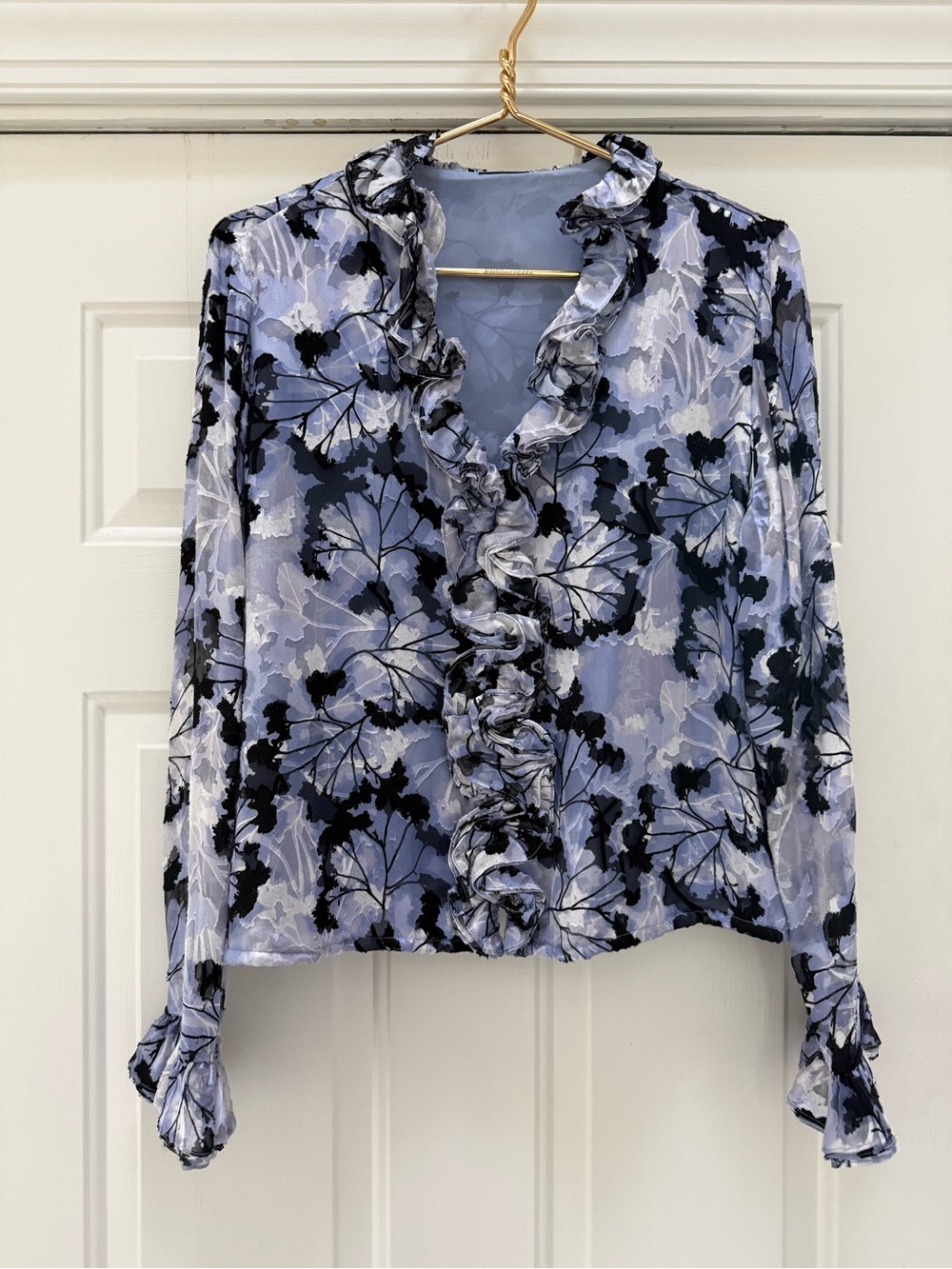 Beautiful Elie Tahari Floral Ruffle Blouse L